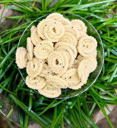 GARLICK MURUKKU